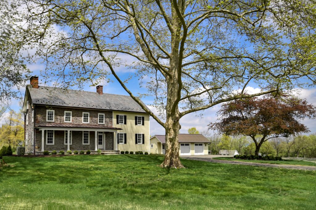 1467 Chestnut Ridge Rd Upper Black Eddy PA 18972