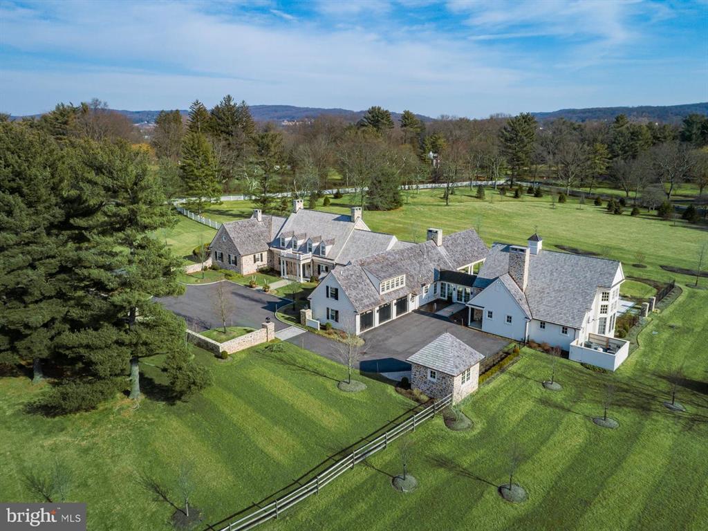 3347 Green Acres Dr Bethlehem PA 18015